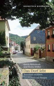 Buchcover: Das Dorf lebt. Bewohner erzählen Geschichten aus Burgau