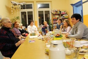 Die Erzählsalons in der Lausitz, wie hier in Lauchhammer, haben Initiativen angeschoben.